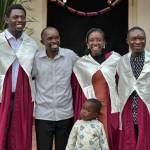 Graduants with the Steve SBS leader